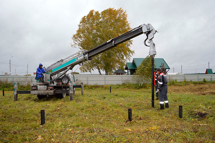 <span style="font-weight: bold;">ЗАКРУЧИВАНИЕ ВИНТОВЫХ СВАЙ</span> 